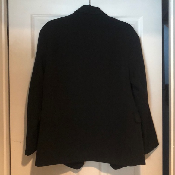 Blazer - Picture 4 of 4
